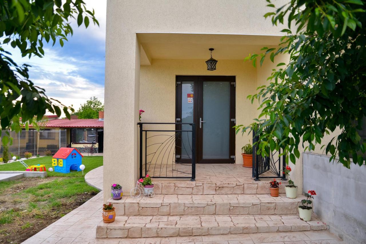 Willa Casa Avram Râmnicu Vâlcea Zewnętrze zdjęcie