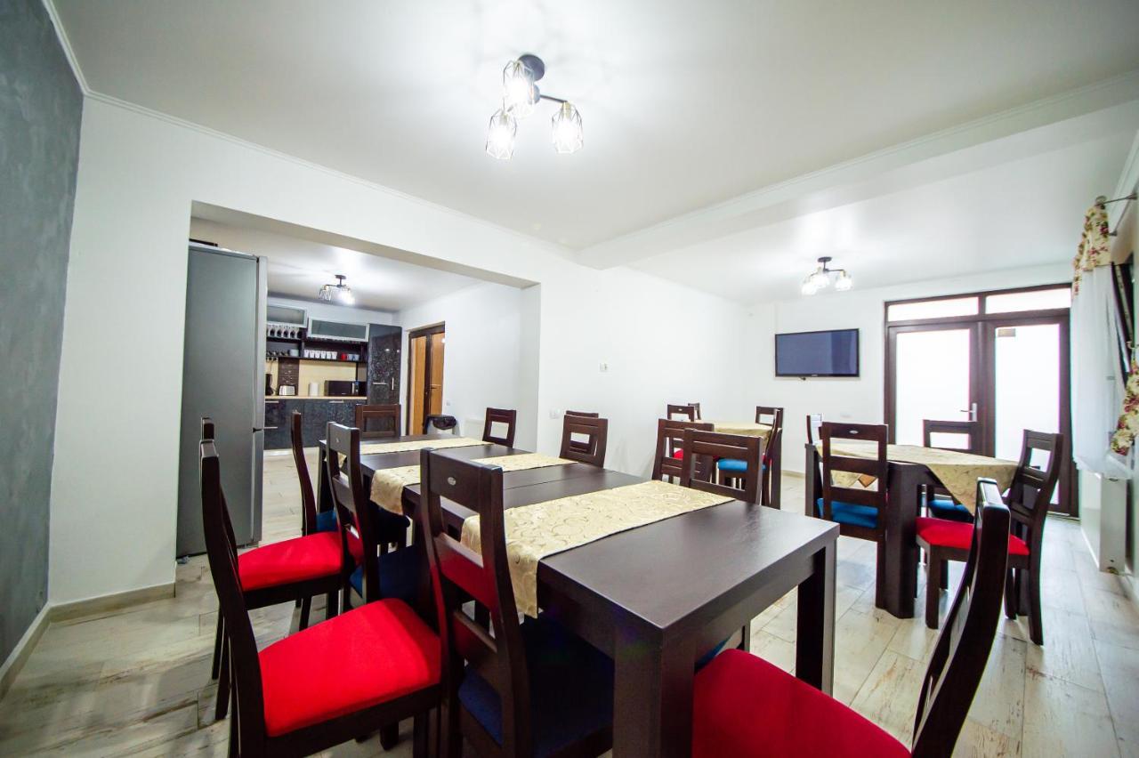 Willa Casa Avram Râmnicu Vâlcea Zewnętrze zdjęcie