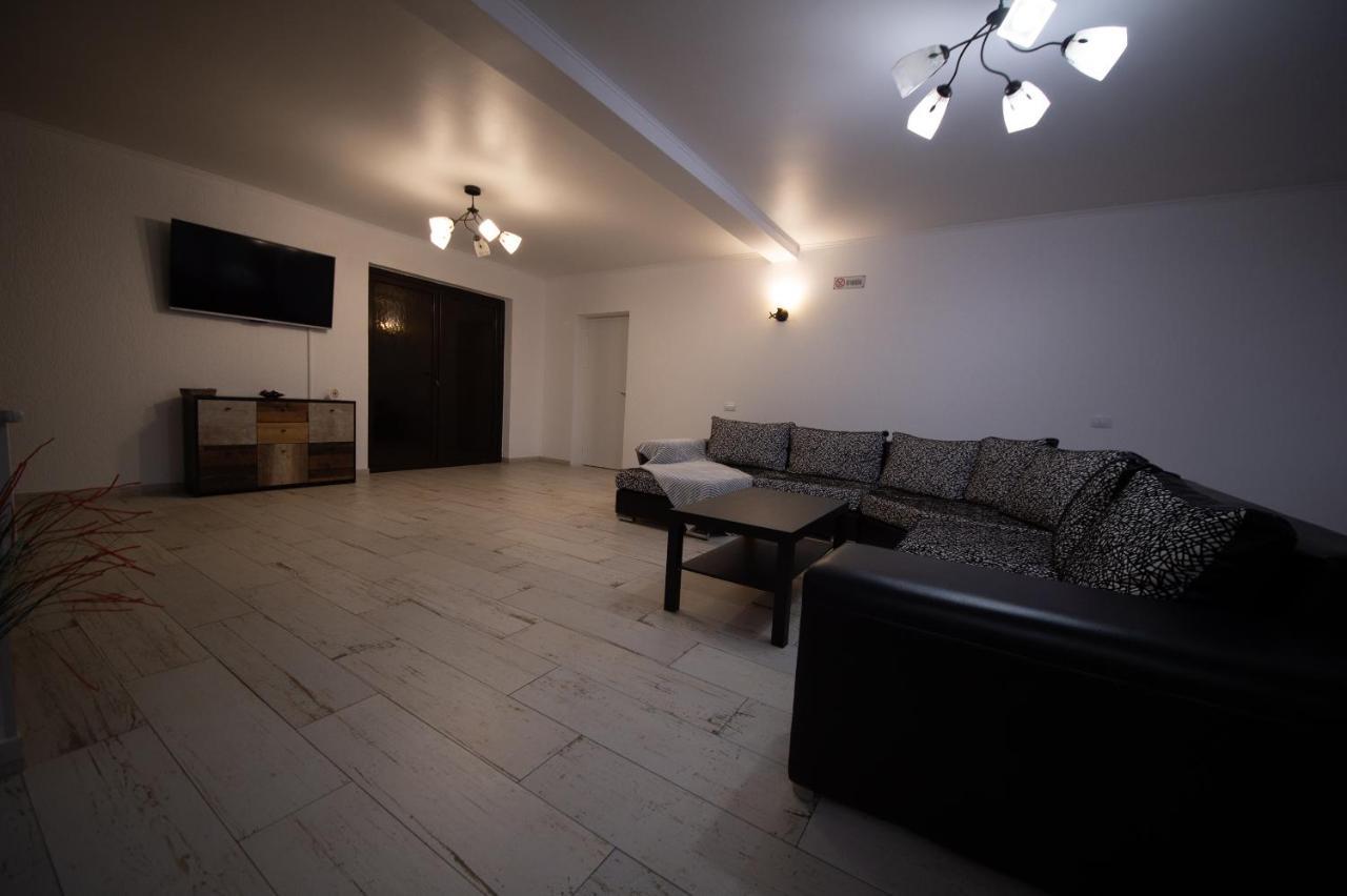 Willa Casa Avram Râmnicu Vâlcea Zewnętrze zdjęcie