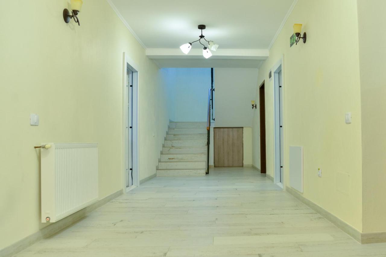 Willa Casa Avram Râmnicu Vâlcea Zewnętrze zdjęcie