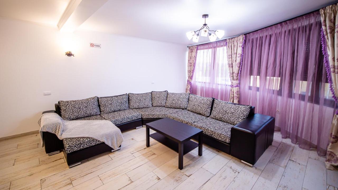 Willa Casa Avram Râmnicu Vâlcea Zewnętrze zdjęcie
